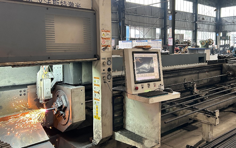 Frame pipe cutting