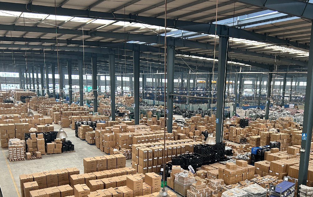 WAREHOUSE SHOT